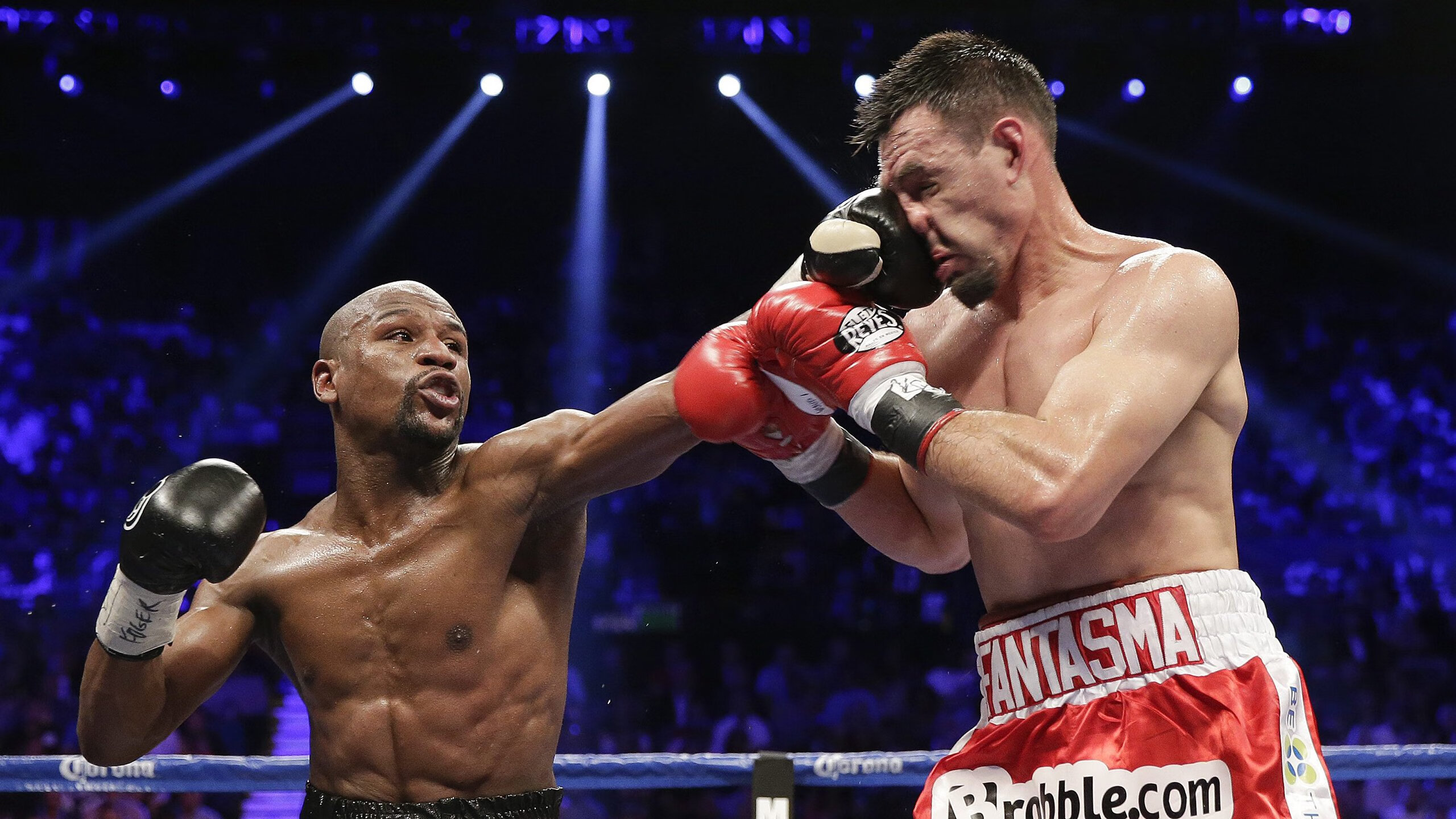 奥利维耶点燃赛场,秘鲁打穿伊朗,一场定义足球魅力的独特对决