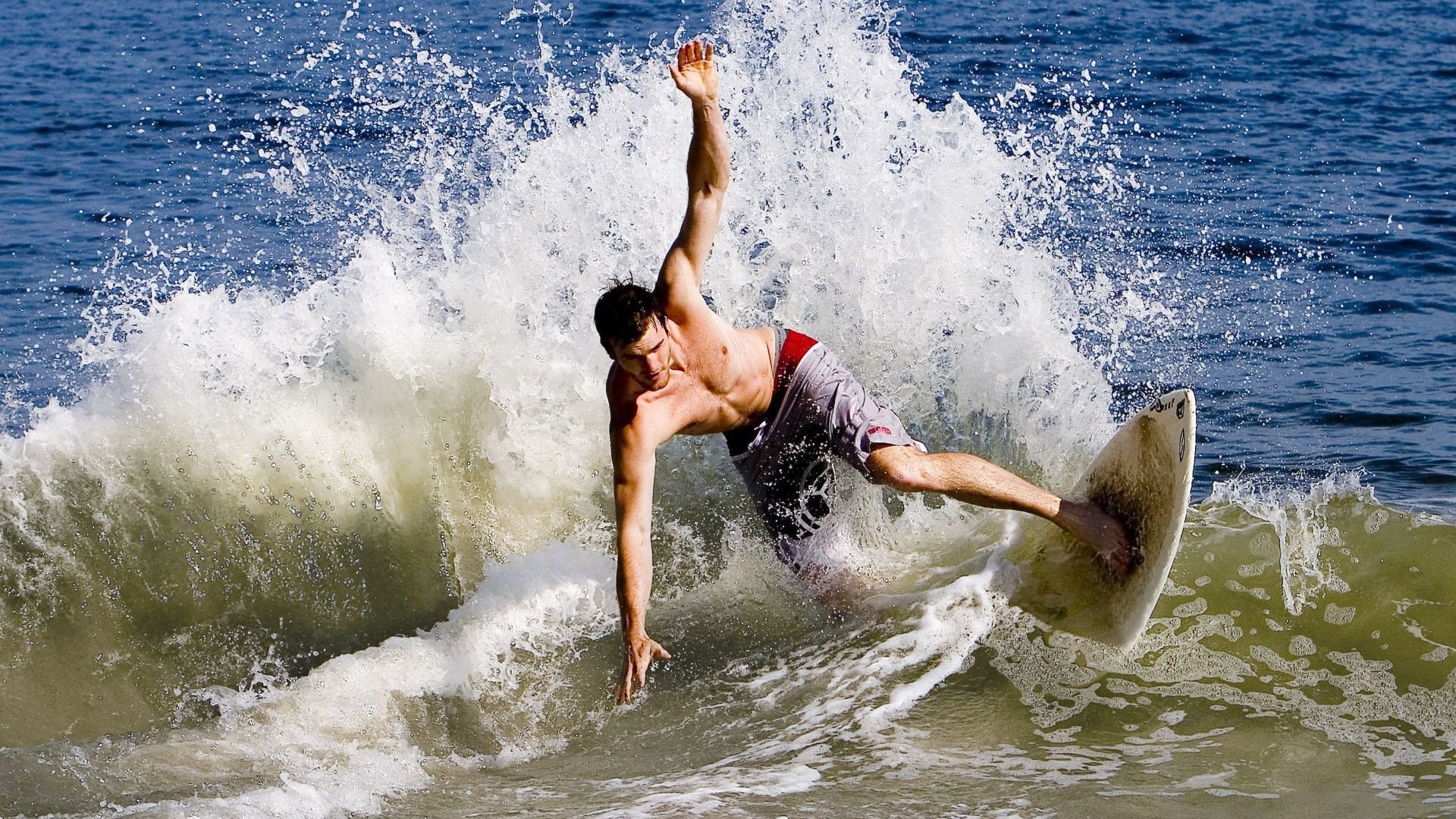 逆转奇迹，马来西亚队如何击碎德国战车，黄鸭组合成关键胜负手