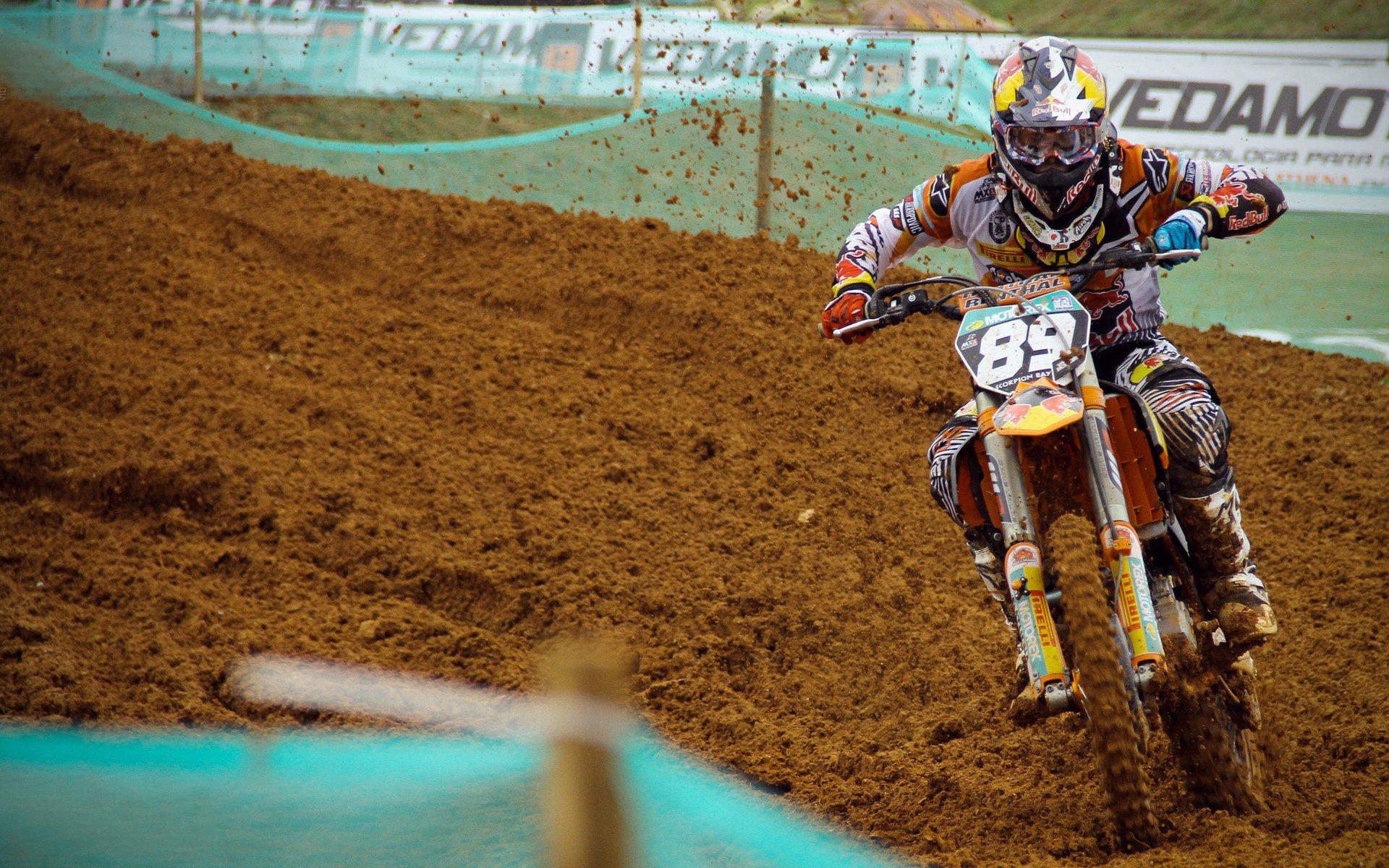 锡安神兵天降，四川队团队篮球完胜深圳队